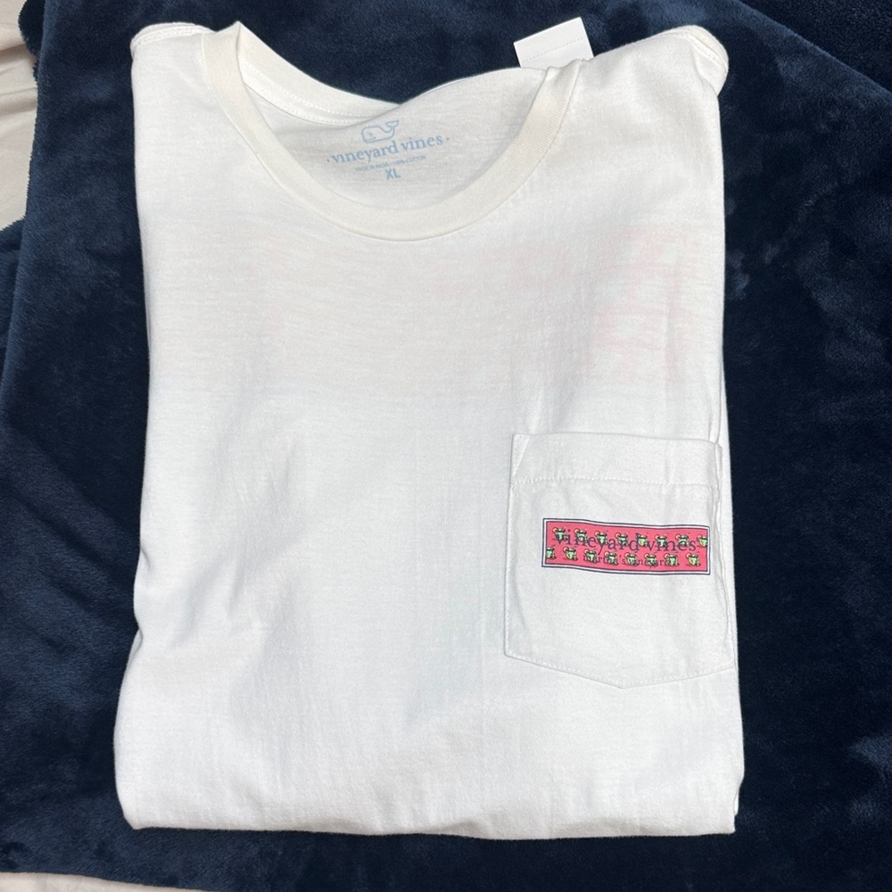 Vineyard Vines White Tee with Vibrant Pink Pocket Logo